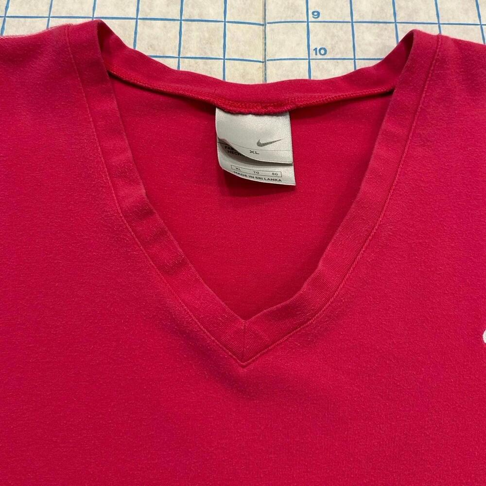 Vintage Nike Shirt XL Pink Short Sleeve V Neck Swoosh Embroidered Y2K - Picture 2 of 14